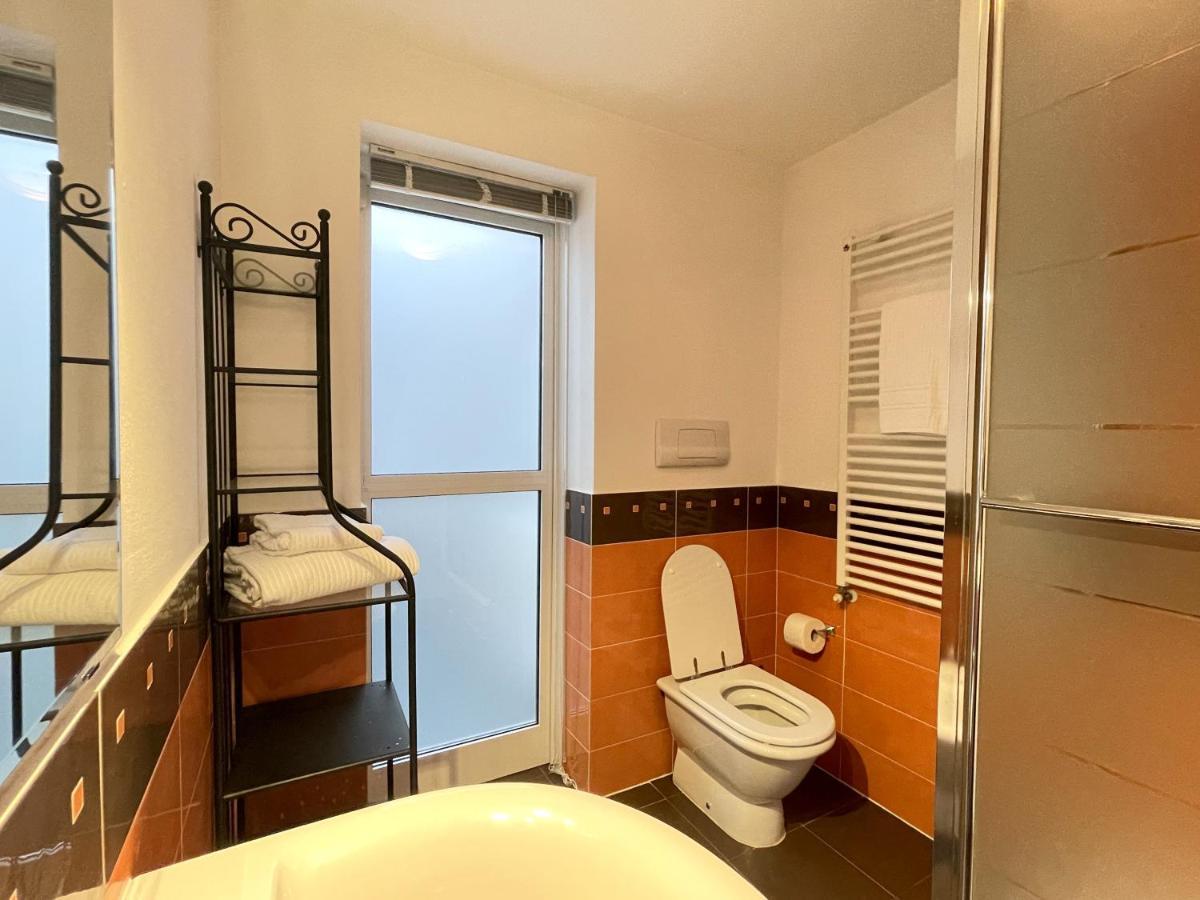 Апартаменты Accomodo Mit48 Trivanotortona Милан Экстерьер фото